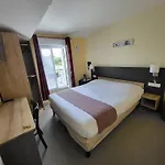 Des Lacs Bleus Hotel Clérac