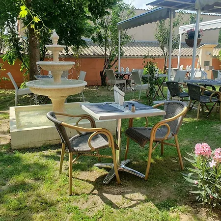 Des Lacs Bleus ホテル