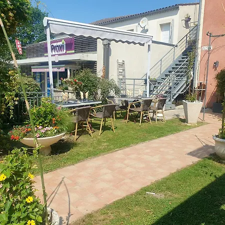 Des Lacs Bleus ホテル